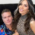 Artista promete cuadro con 70 mil euros pegados; se queda el dinero y manda cuadro en blanco