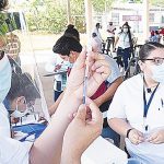 Verstappen: “¿Alonso o Checo Pérez? Es difícil, pero Fernando nunca se rinde y con 42 años sigue ahí”