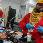 Kali Uchis revela que su bebé ya nació; así fue el anuncio