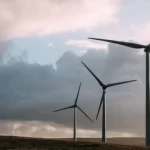 No les importa el calor; combis operan con sobrecupo y sin ventilación