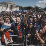 Un hombre con lanzallamas casero hiere a 8 personas en Colorado