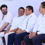 Russell Brand se declara inocente de cargos de agresión ante tribunal de Londres