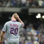 May participa en asamblea del IMSS