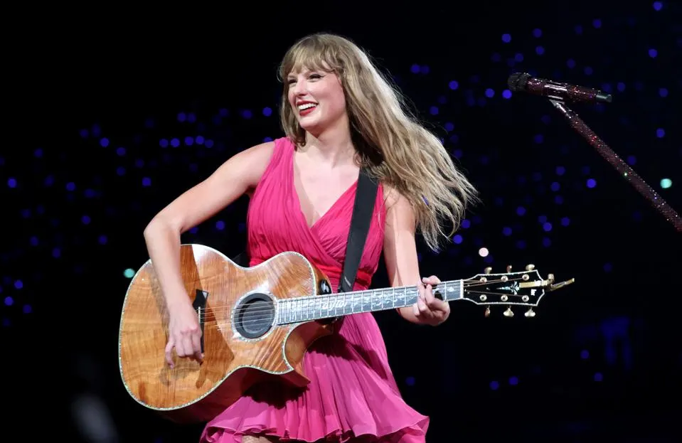 Taylor Swift: El esperado documental y concierto del 'Eras Tour' llegan a Disney+ en diciembre