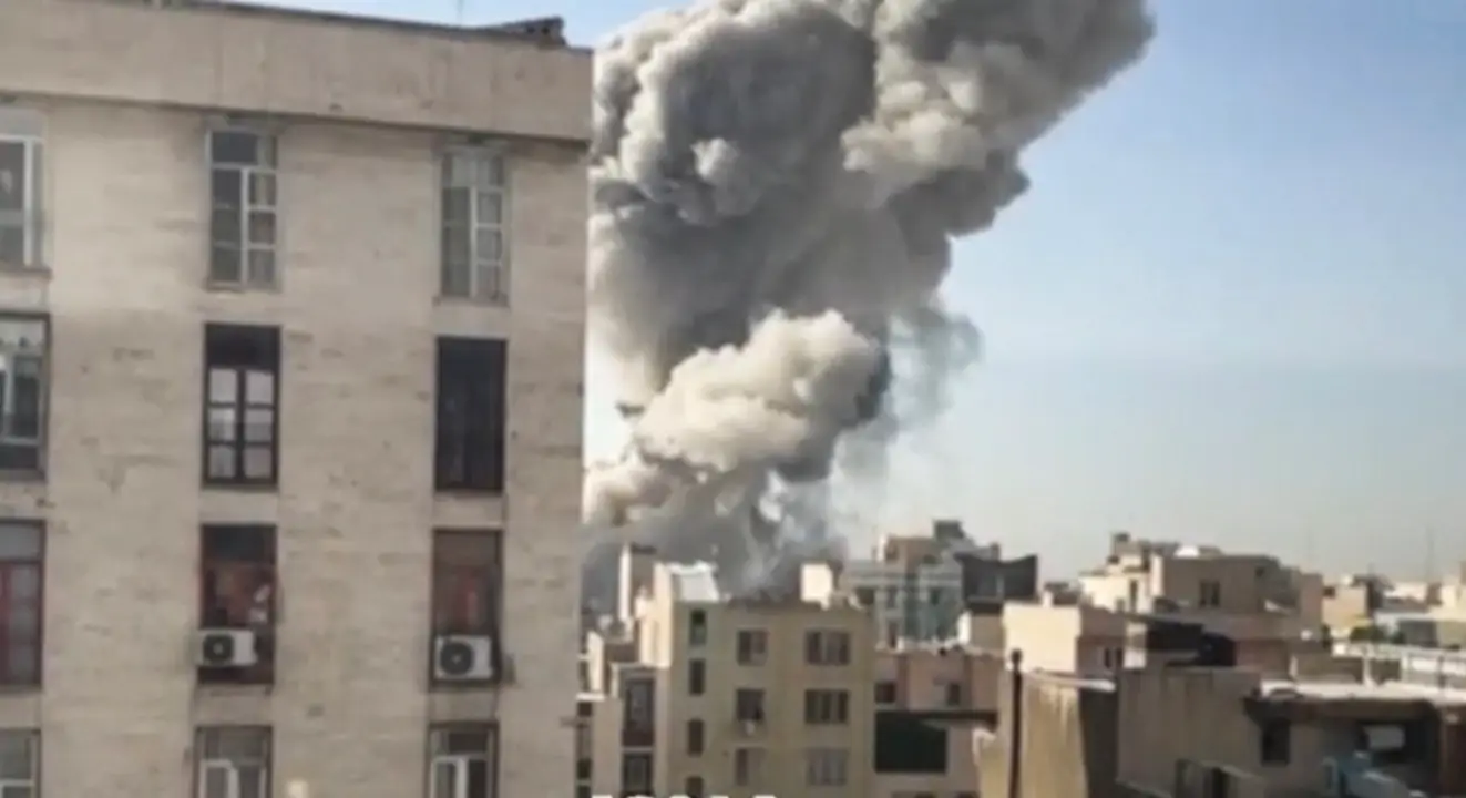 Escalada con Irán: cómo el conflicto redefine la batalla por la Casa Blanca