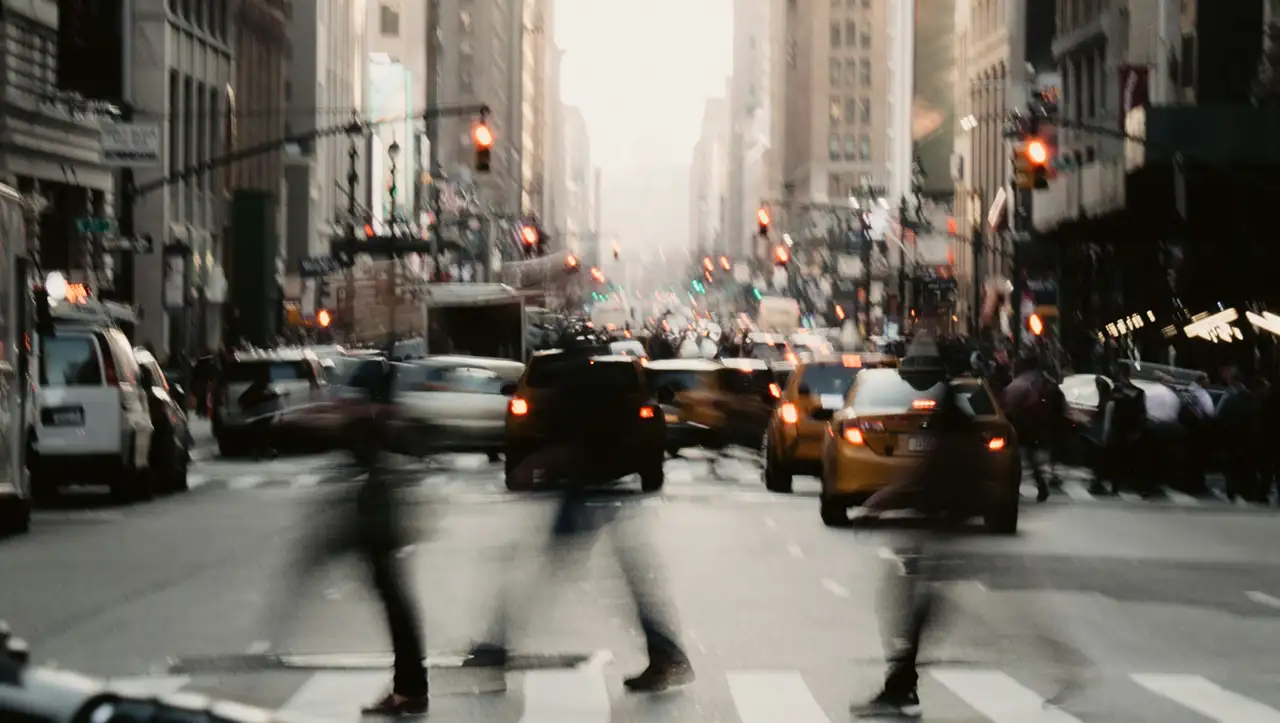 Incertidumbre por conflicto en Irán frena alza de tasas: la Fed mantiene el rango en 3.5-3.75%